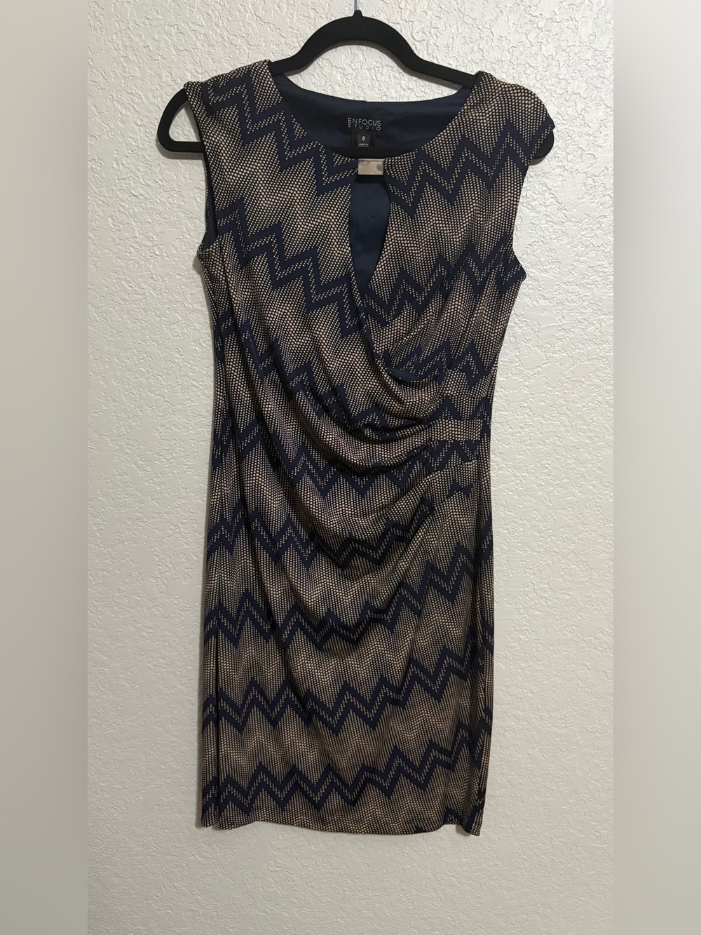 Enfocus Studio Navy and Beige Zigzag Drape Midi Dress